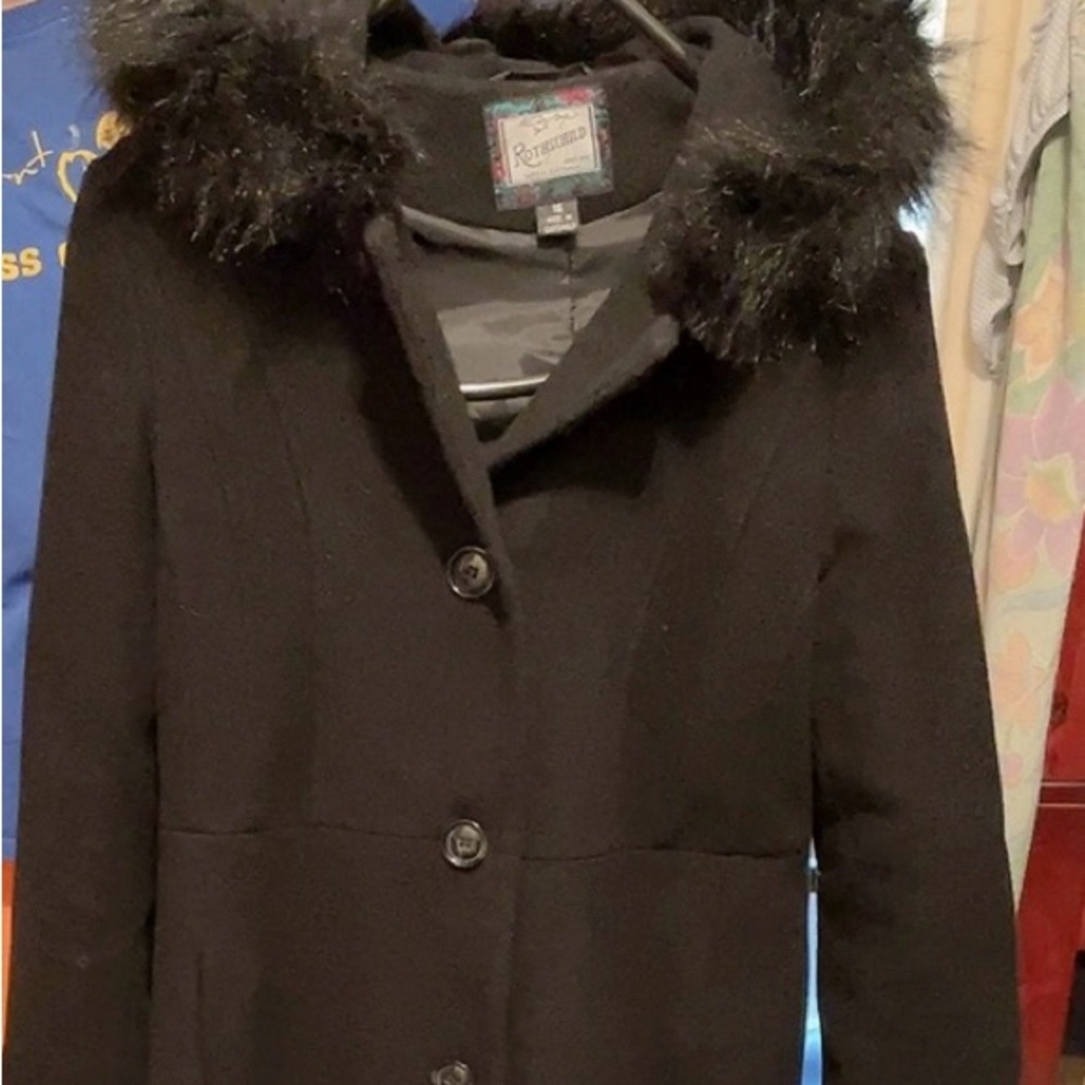 Rothschild Women's Black Trench Coat with Faux Fur Collar